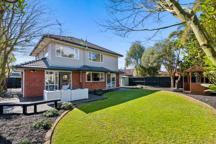 11 Earlshall Drive Flat Bush_6