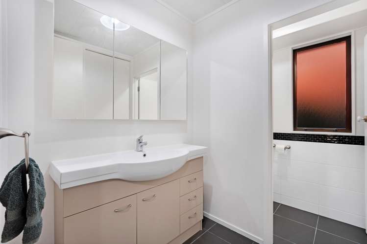 19 Mataura Place Clover Park_10