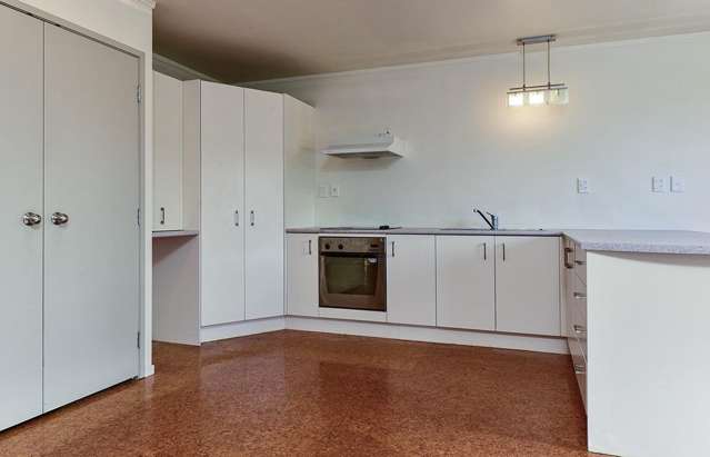 76 Central Park Drive 11401_2