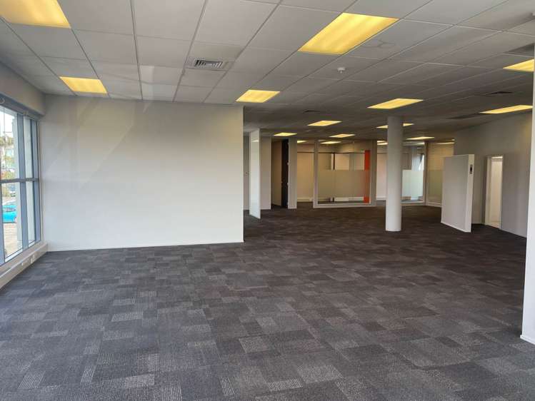 Level 1/5-7 Omega Street Rosedale_6