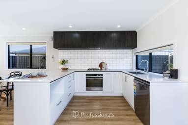 7 Desert Gold Lane_4