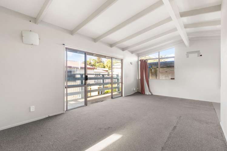 297 Massey Road Mangere East_6