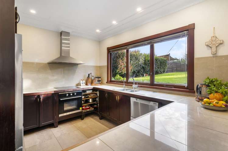 14 Hartland Avenue_4