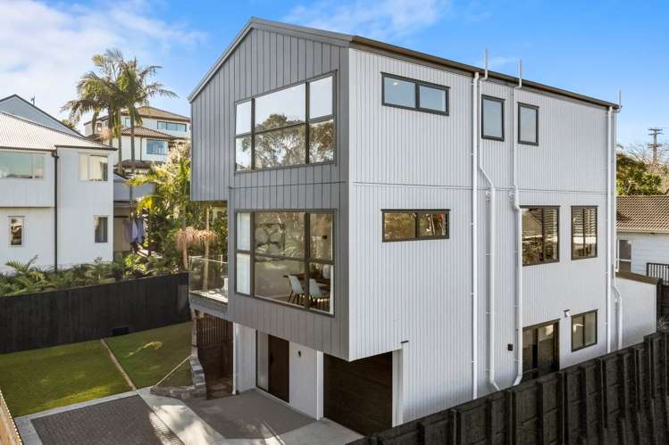 1 Selwyn Crescent Forrest Hill_2