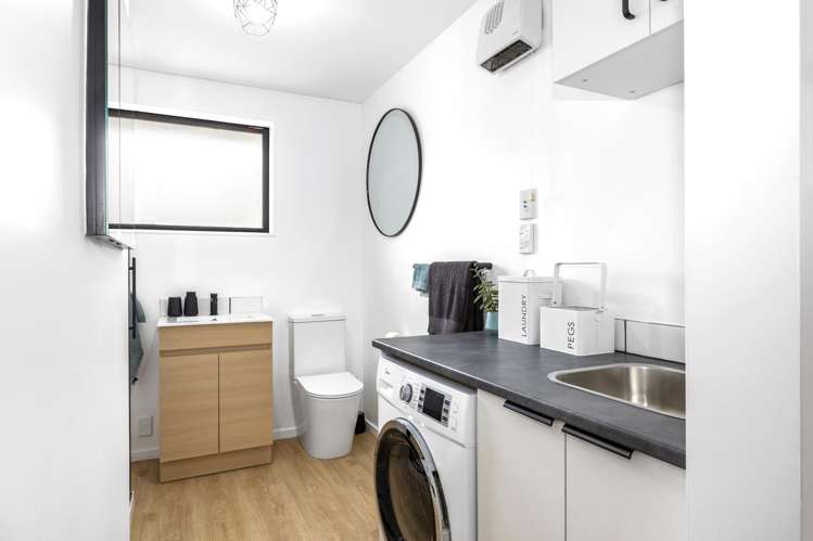 3/100 Poulson Street Addington_9