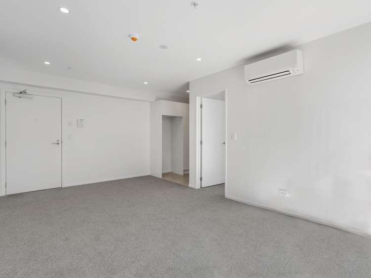 205/3 Rauemi Way Te Atatu South_21