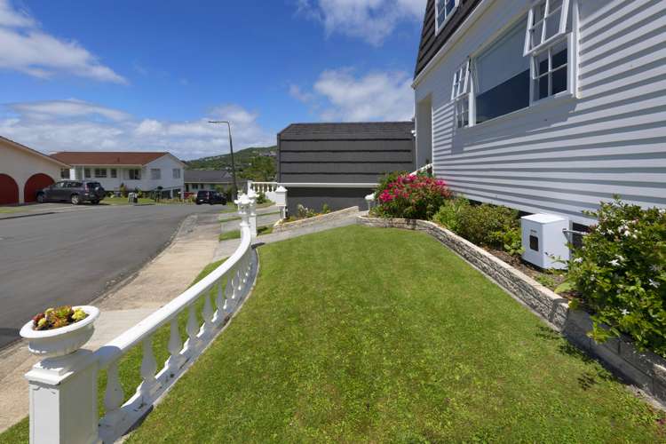 7 Epping Grove Karori_19