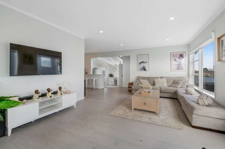 1321 Whangaparaoa Road Army Bay_9