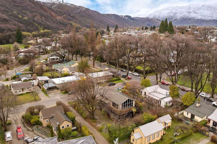 6 Merioneth Street Arrowtown_33