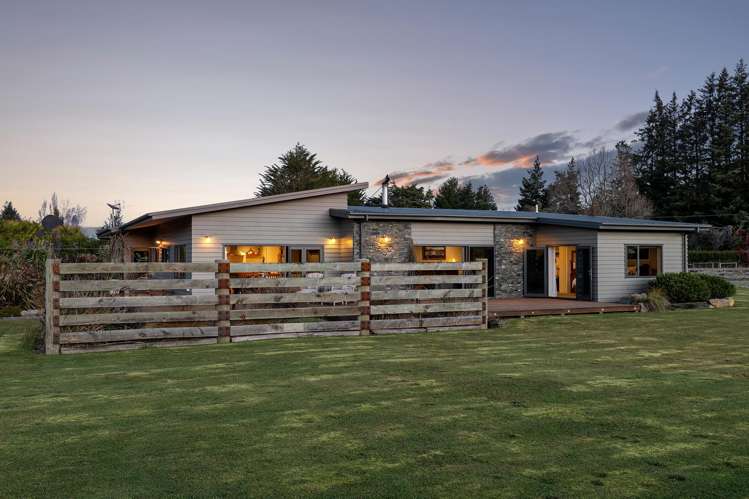 5808 West Coast Road Springfield_24