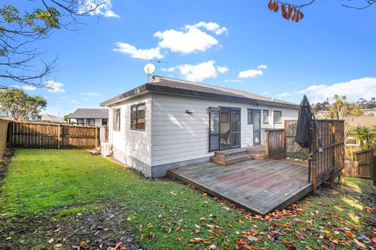 1/87 Athena Drive Totara Vale_2