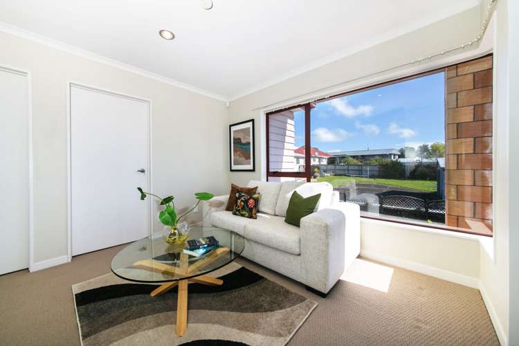 7a Connaught Street Blockhouse Bay_13