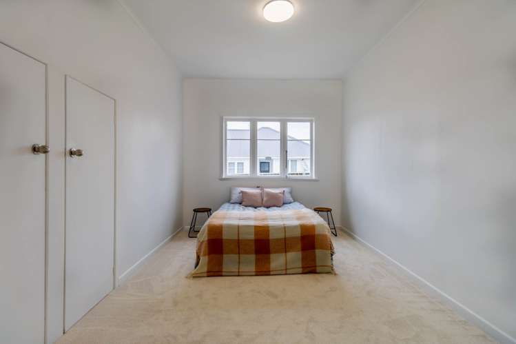 2 Riverpark Crescent Henderson_6