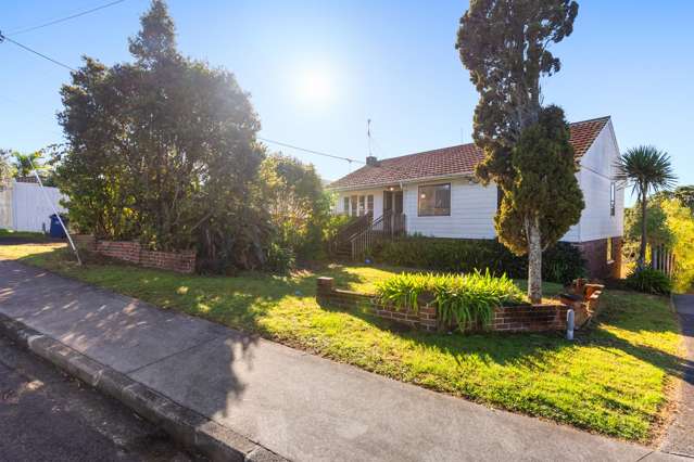 Blank Canvas on 880sqm Freehold Site