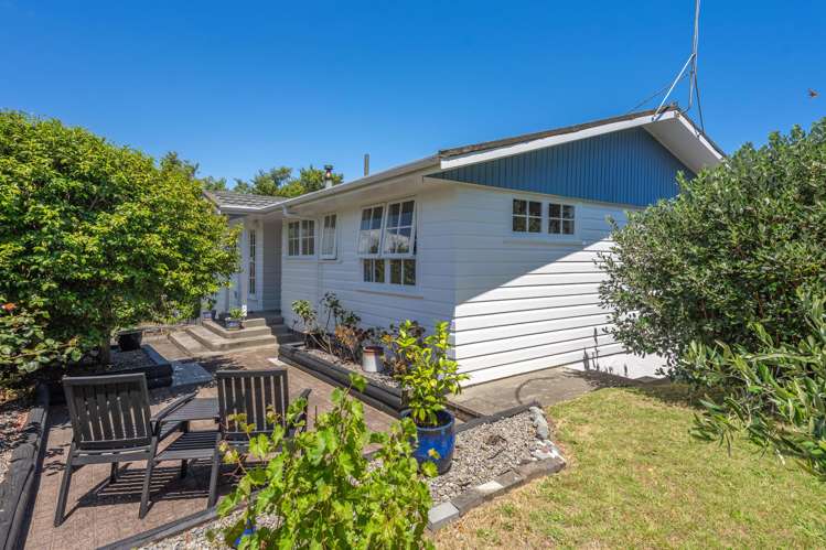 42 Tui Road Raumati Beach_23