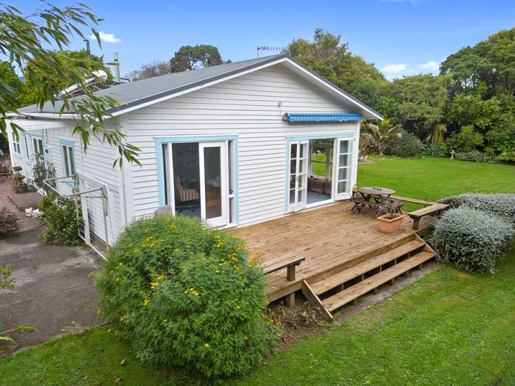 46 County Road Otaki_10