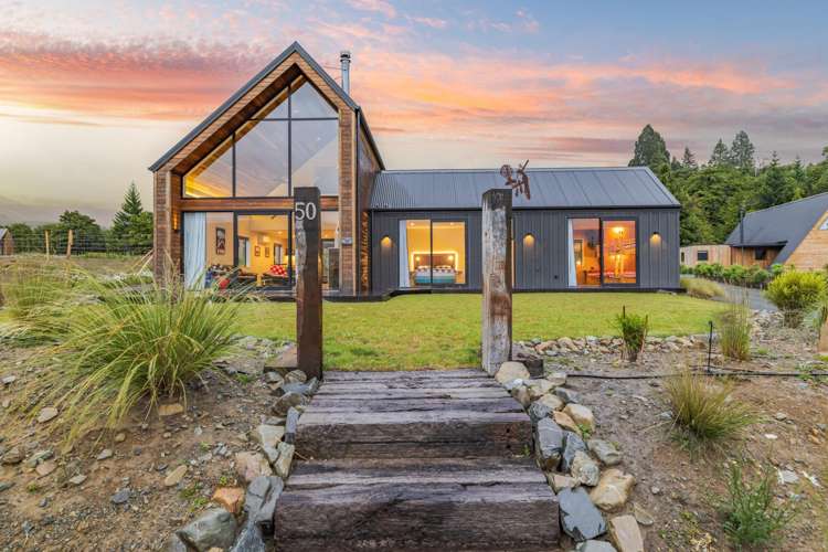 50 Luge Loop Castle Hill_29