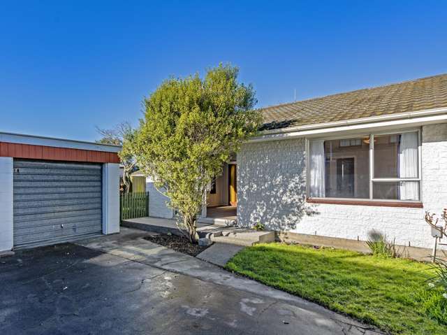 A Champion Start - 3 bedrooms plus Garage!