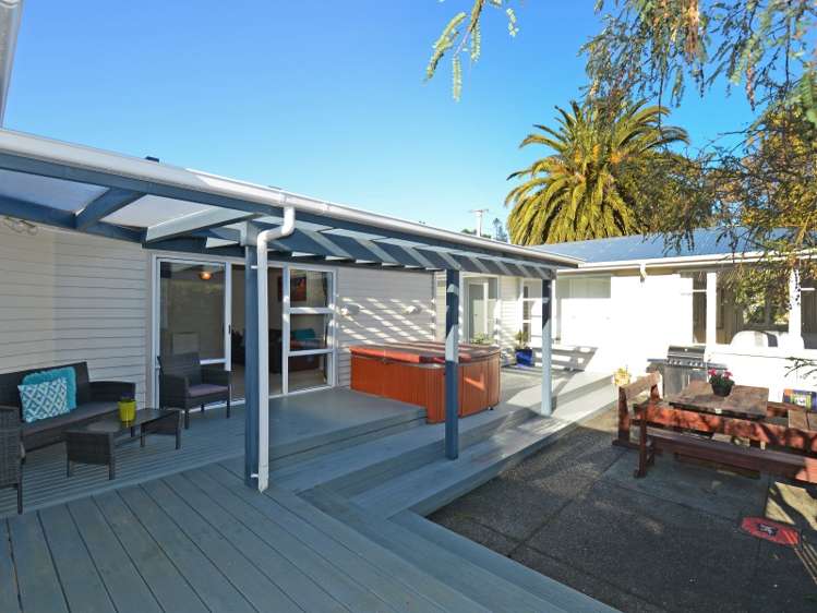 5 Morrison Grove Stokes Valley_16