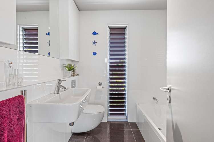 20 The Ritz Orewa_17