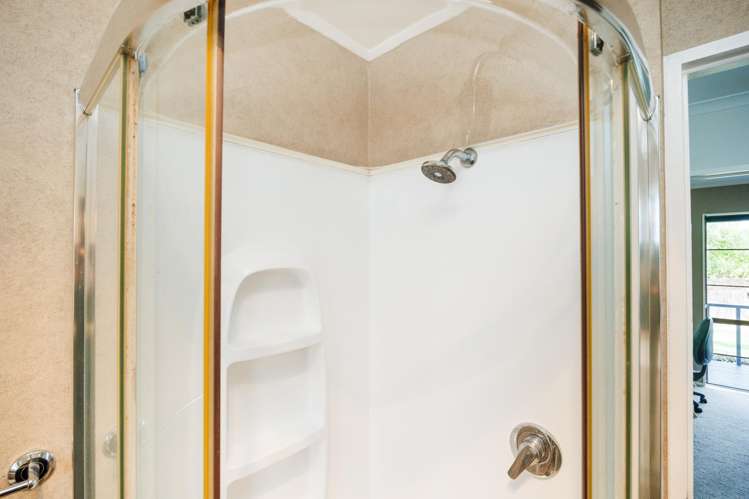 7 Willowbank Crescent Feilding_21