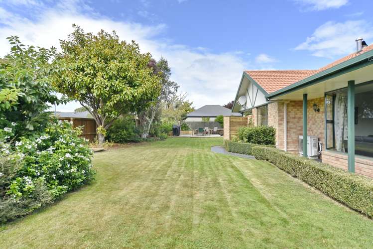 36 Woodglen Drive Woodend_23