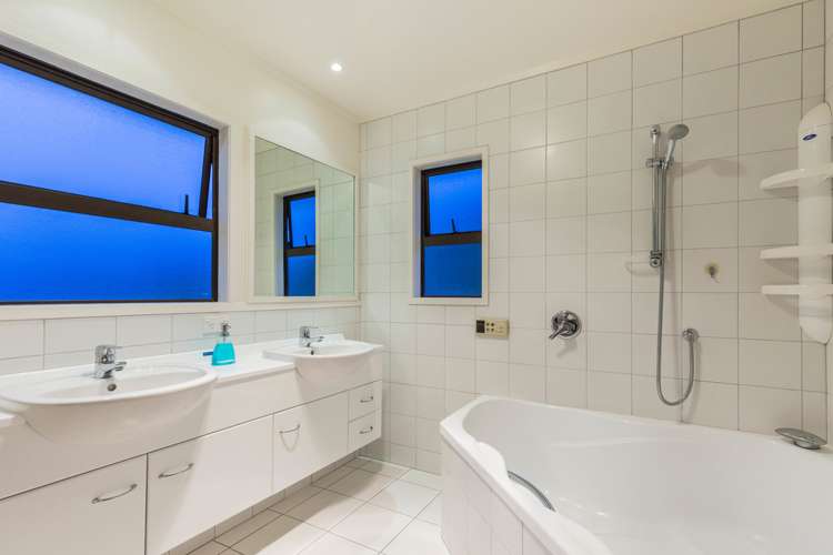 16 Steen Place Mangere Bridge_13