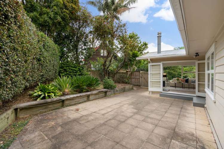 1/16 James Evans Drive Northcote_17