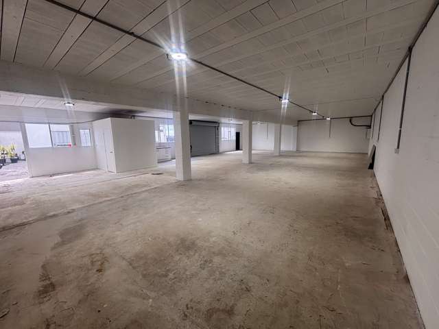 184 McLeod Road Te Atatu South_2