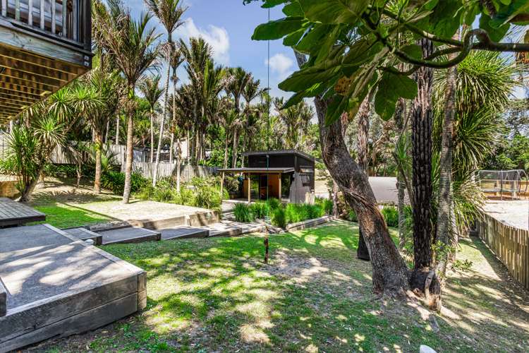 80 Motutara Road Muriwai_24