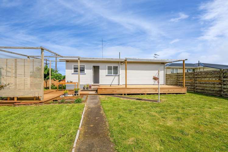 2 Bone Crescent Hawera_19