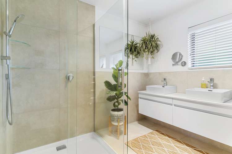 2/91 Kiwi Road Point Chevalier_9