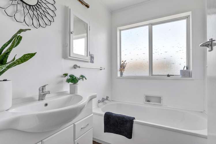 6B York Street Eltham_13