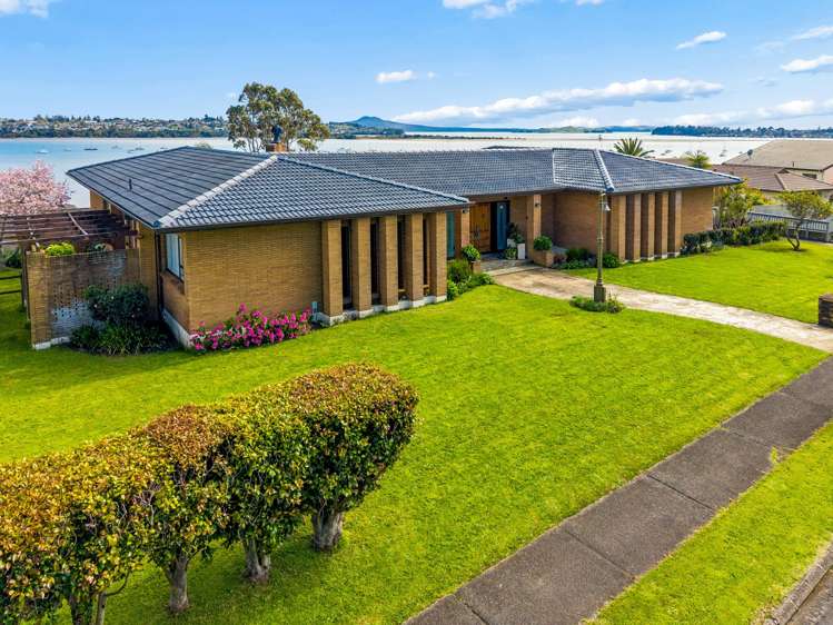 2 Lilford Place Half Moon Bay_2
