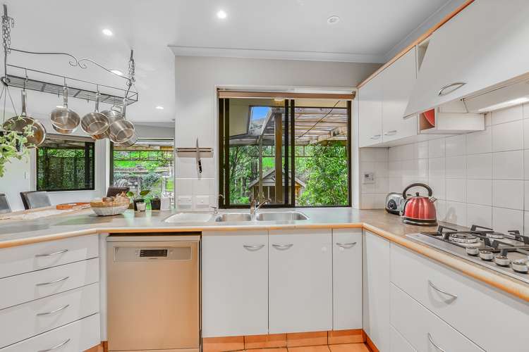 18 Limousin Place Grandview Heights_8