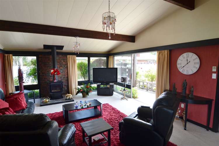 76 Racecourse Road Sockburn_8