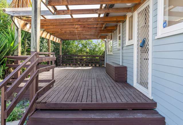 14 Tairere Crescent Rosehill_4