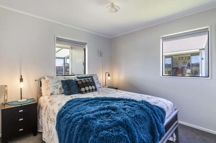 6 Turangitukua Terrace Kuratau_12