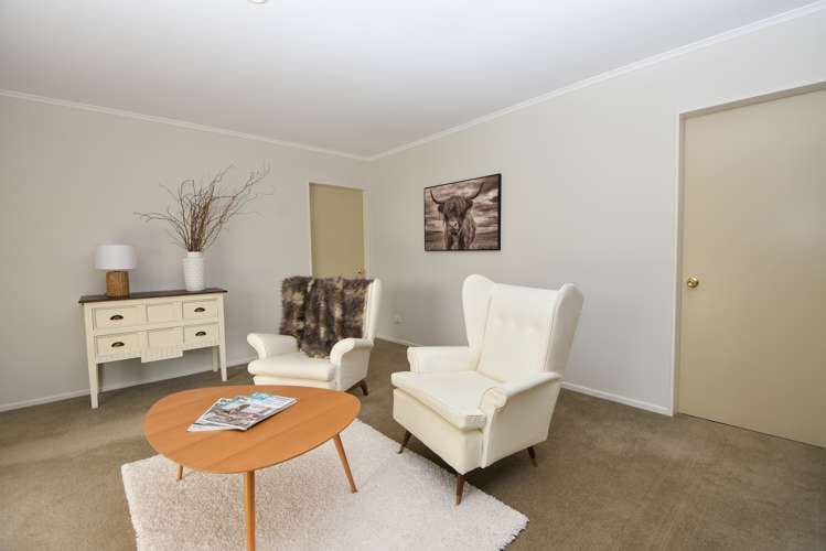 19 Charles Street Carterton_10