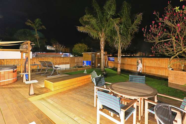 2/3 Papatahi Place Henderson_17