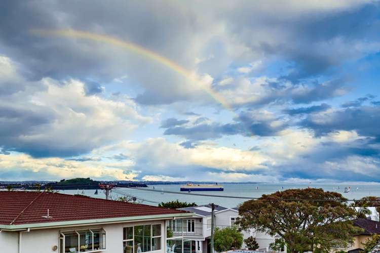 2-63 Selwyn Ave Mission Bay_5