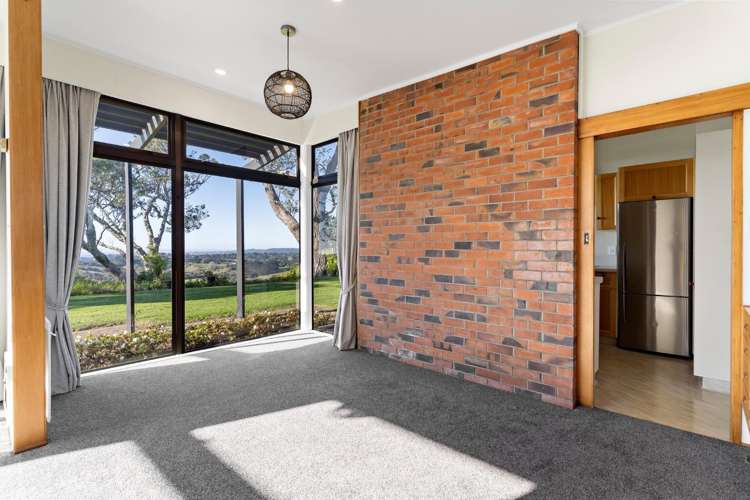  11 Puketaha Road Swanson_6
