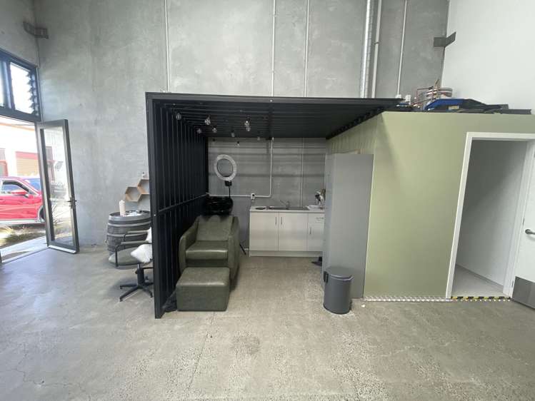 16/20 William Earp Place Tawa_7