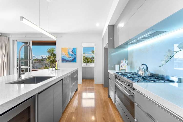 18 Remuremu Street Long Bay_10