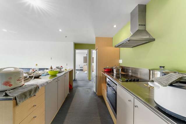 12/27 Hanson Street Mount Cook_1