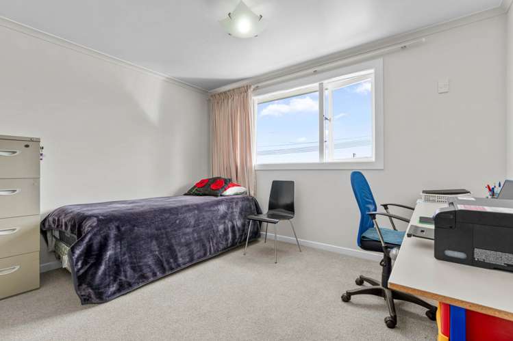 13 Awaroa Road Helensville_17