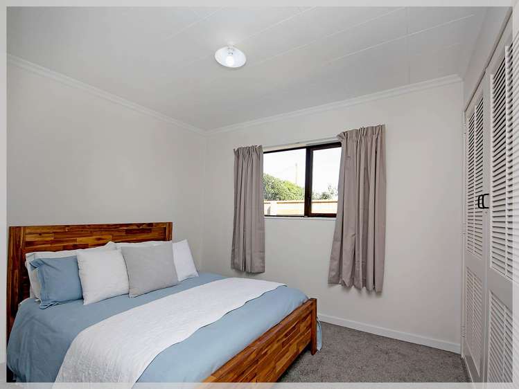 5 Linklater Avenue Foxton Beach_11
