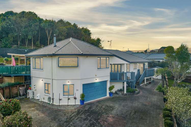 20 Friesian Place Grandview Heights_1