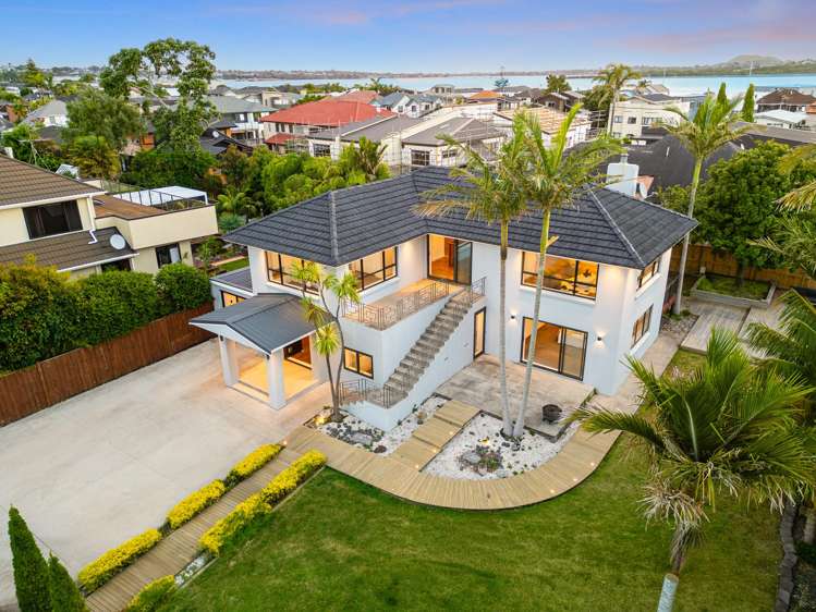 1A Morrow Avenue Bucklands Beach_29