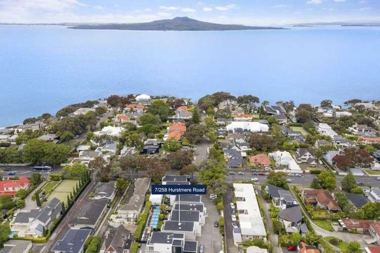 7/258 Hurstmere Road Takapuna_0